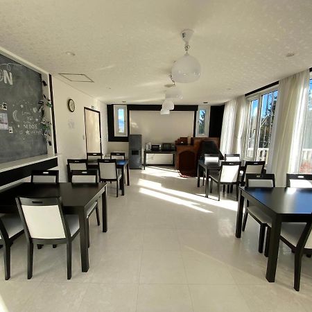 Petit Hotel Melon Nakafurano Kültér fotó